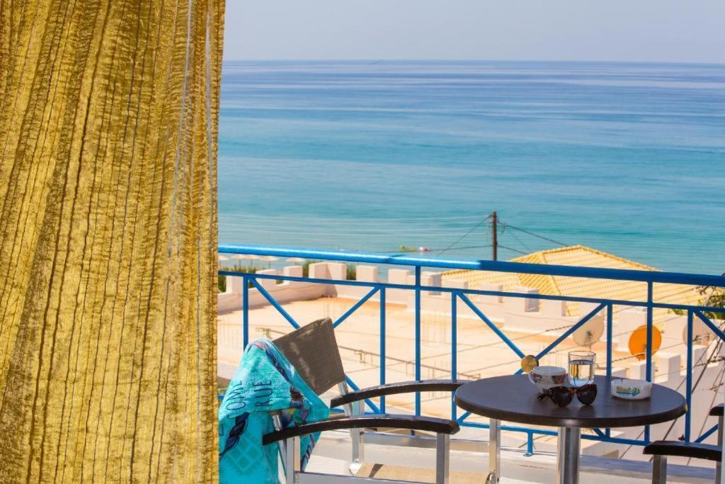 Villa Rozou Paralia Vrachou Esterno foto