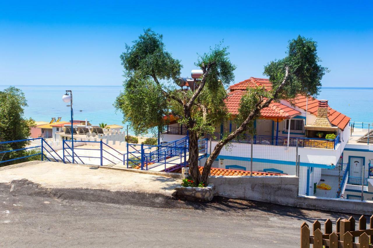 Villa Rozou Paralia Vrachou Esterno foto