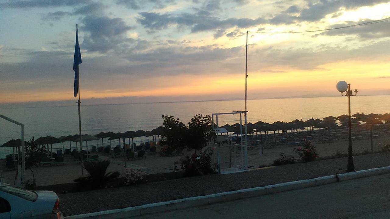 Villa Rozou Paralia Vrachou Esterno foto